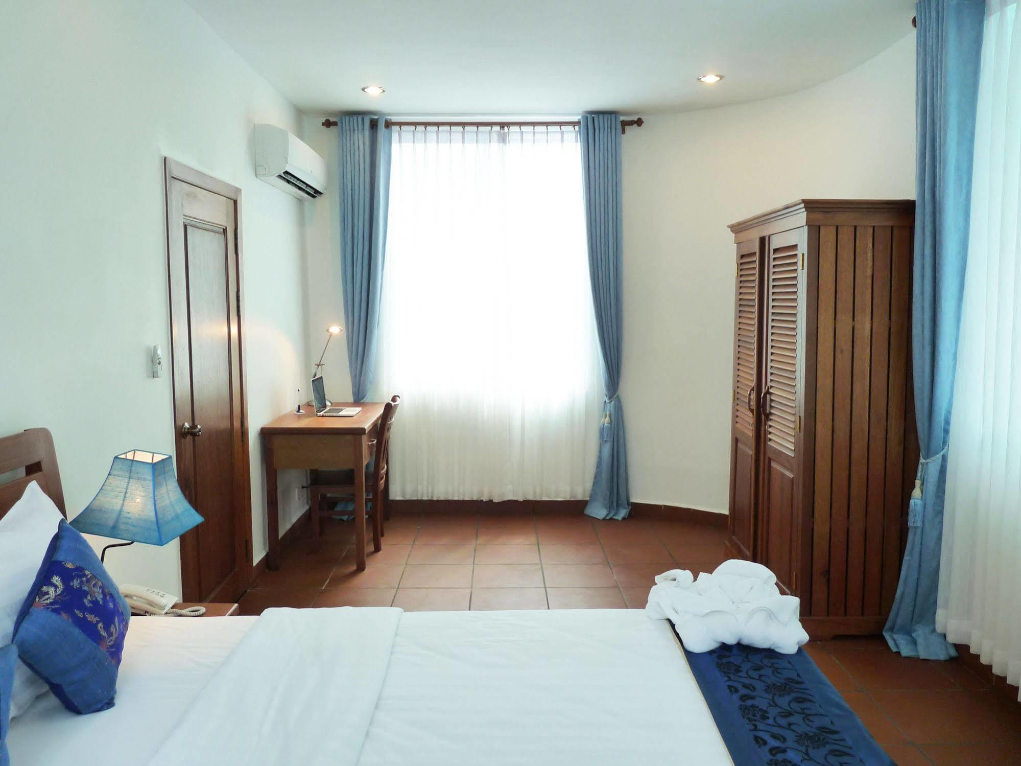 The Blue Corner Boutique Hotel Phnom Penh Ngoại thất bức ảnh